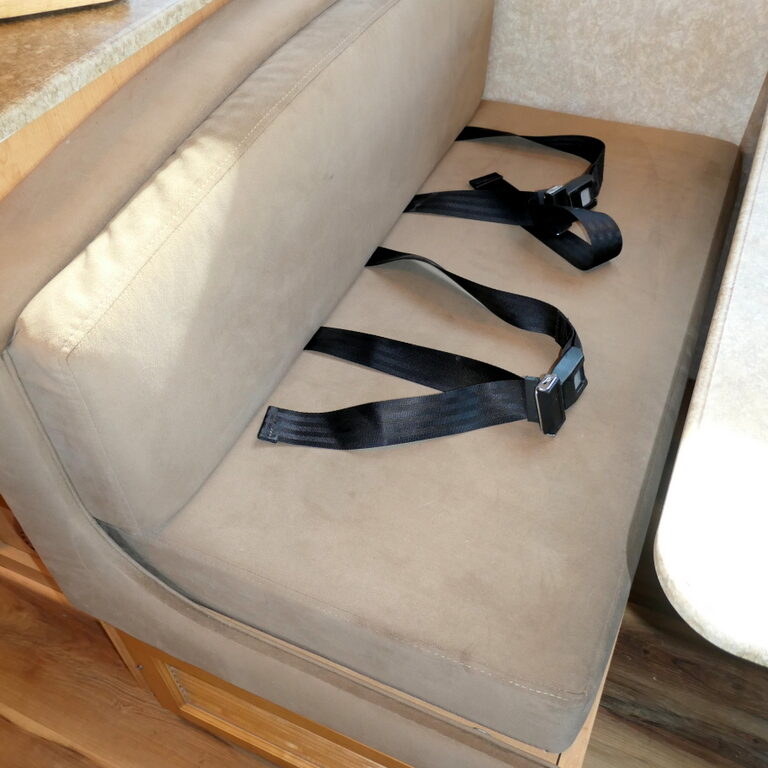 2009 SIESTA 21BC Class-B+ by Four Winds, Ford V-8, Low Miles!-Image