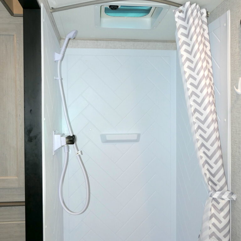 2024 CrossRoads ZINGER 390DB Travel Trailer, Two Bed-Two Bath, 3-Slide-Outs-Image