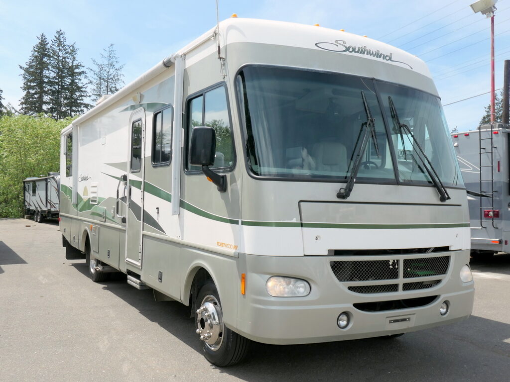 2002 Fleetwood SOUTHWIND 32V Class-A, Slide-Out, 5.5K Generator-Image