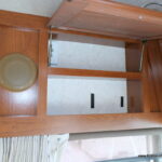 2002 Fleetwood SOUTHWIND 32V Class-A, Slide-Out, 5.5K Generator-Thumbnail