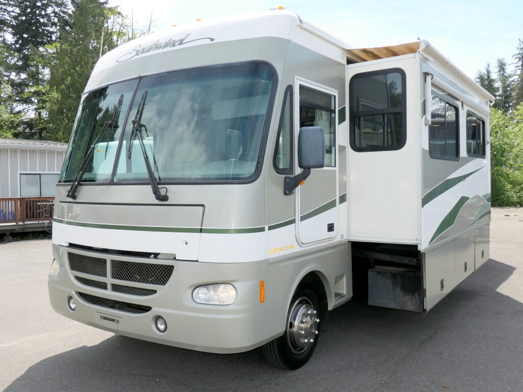 2002 Fleetwood SOUTHWIND 32V Class-A, Slide-Out, 5.5K Generator-Image