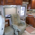 2002 Fleetwood SOUTHWIND 32V Class-A, Slide-Out, 5.5K Generator-Thumbnail