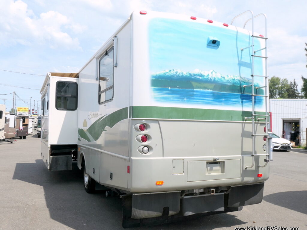 2002 Fleetwood SOUTHWIND 32V Class-A, Slide-Out, 5.5K Generator-Image