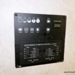 2002 Fleetwood SOUTHWIND 32V Class-A, Slide-Out, 5.5K Generator-Thumbnail