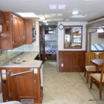 2002 Fleetwood SOUTHWIND 32V Class-A, Slide-Out, 5.5K Generator-Thumbnail