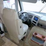 2002 Fleetwood SOUTHWIND 32V Class-A, Slide-Out, 5.5K Generator-Thumbnail