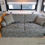 2003 Fleetwood FLAIR 33R Class-A, 2-Slide-Outs, Very LOW Miles-Thumbnail
