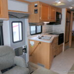2003 Fleetwood FLAIR 33R Class-A, 2-Slide-Outs, Very LOW Miles-Thumbnail