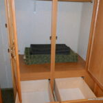 2003 Fleetwood FLAIR 33R Class-A, 2-Slide-Outs, Very LOW Miles-Thumbnail