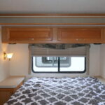 2003 Fleetwood FLAIR 33R Class-A, 2-Slide-Outs, Very LOW Miles-Thumbnail
