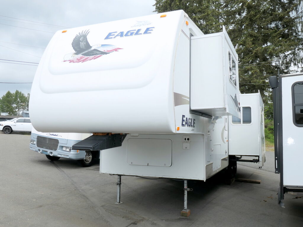 2006 EAGLE 323RKS 5th Wheel, By Jayco, 2-Slide-Outs, Rear Kitchen-Image