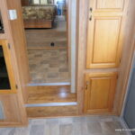 2006 EAGLE 323RKS 5th Wheel, By Jayco, 2-Slide-Outs, Rear Kitchen-Thumbnail