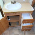2006 EAGLE 323RKS 5th Wheel, By Jayco, 2-Slide-Outs, Rear Kitchen-Thumbnail
