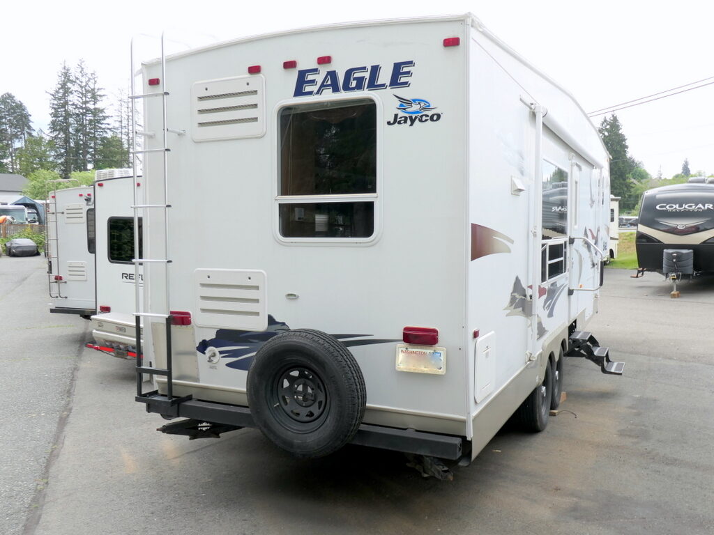 2006 EAGLE 323RKS 5th Wheel, By Jayco, 2-Slide-Outs, Rear Kitchen-Image