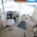 2007 Winnebago JOURNEY SE 36SG Bus, 2-Slide-Outs, Full Paint, Cummins 300HP-Thumbnail