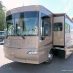 2007 Winnebago JOURNEY SE 36SG Bus, 2-Slide-Outs, Full Paint, Cummins 300HP-Thumbnail