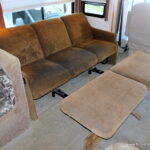 2007 Winnebago JOURNEY SE 36SG Bus, 2-Slide-Outs, Full Paint, Cummins 300HP-Thumbnail