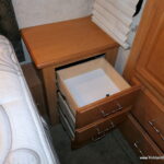 2007 Winnebago JOURNEY SE 36SG Bus, 2-Slide-Outs, Full Paint, Cummins 300HP-Thumbnail