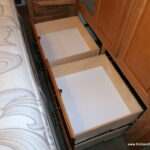 2007 Winnebago JOURNEY SE 36SG Bus, 2-Slide-Outs, Full Paint, Cummins 300HP-Thumbnail