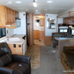 2007 Winnebago JOURNEY SE 36SG Bus, 2-Slide-Outs, Full Paint, Cummins 300HP-Thumbnail