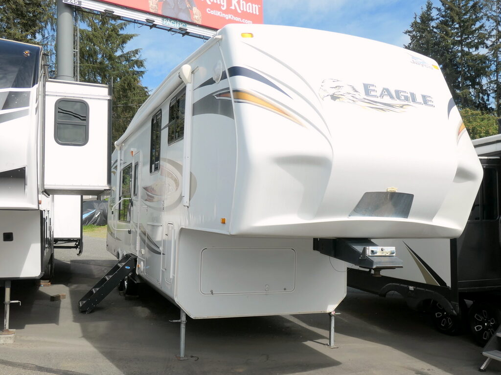 2011 Jayco EAGLE 313RKS 5th Wheel, 2-Slide-Outs, Polar Barrier-Image