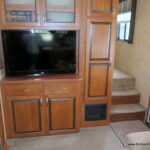 2011 Jayco EAGLE 313RKS 5th Wheel, 2-Slide-Outs, Polar Barrier-Thumbnail