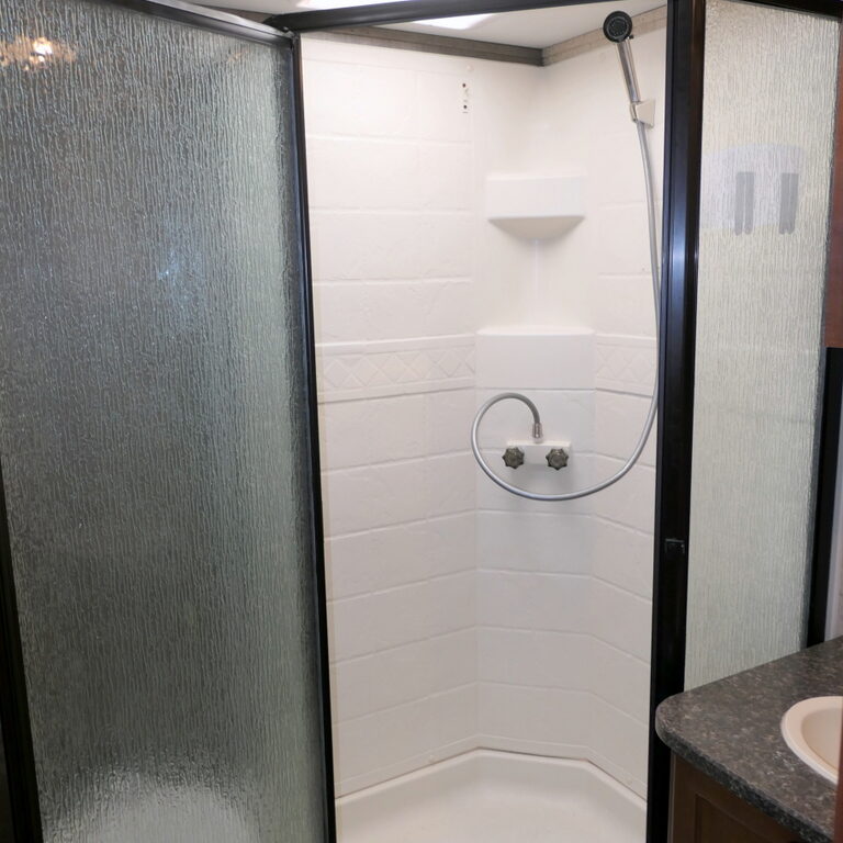 2013 Heartland NORTH TRAIL 24RBS Travel Trailer, Slide-Out, Caliber Edition-Image