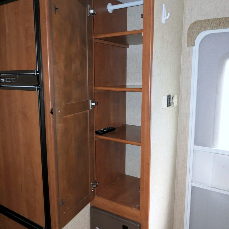 2013 Heartland NORTH TRAIL 24RBS Travel Trailer, Slide-Out, Caliber Edition-Image