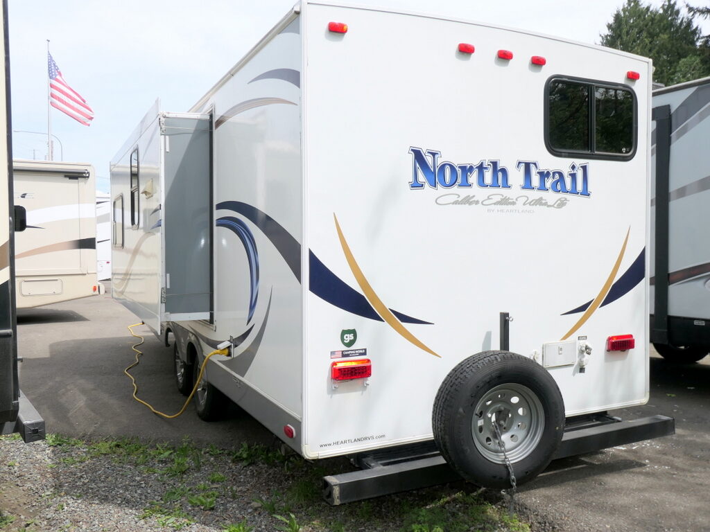2013 Heartland NORTH TRAIL 24RBS Travel Trailer, Slide-Out, Caliber Edition-Image