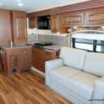 2015 Jayco PRECEPT 31UL Class-A, 3-Slide-Outs, Dual AC’s, 5.5K Generator-Thumbnail