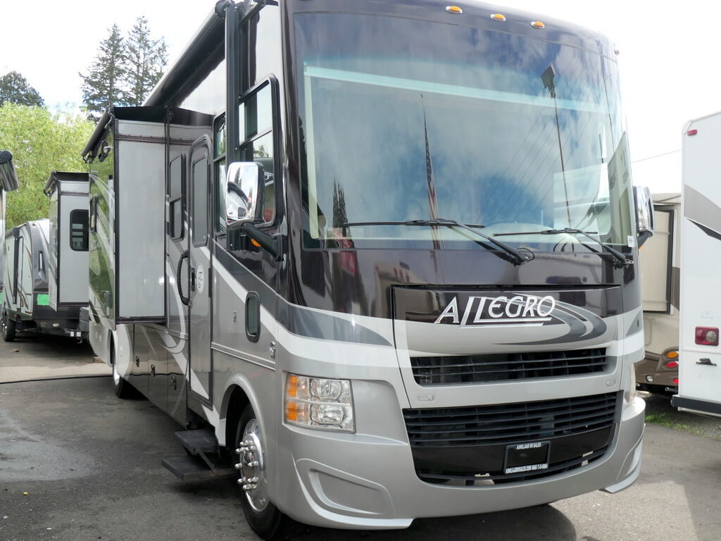 2016 OPEN ROAD 34TGA Class-A, by Tiffin Motorhomes, 3-Slide-Outs, Full Paint-Image