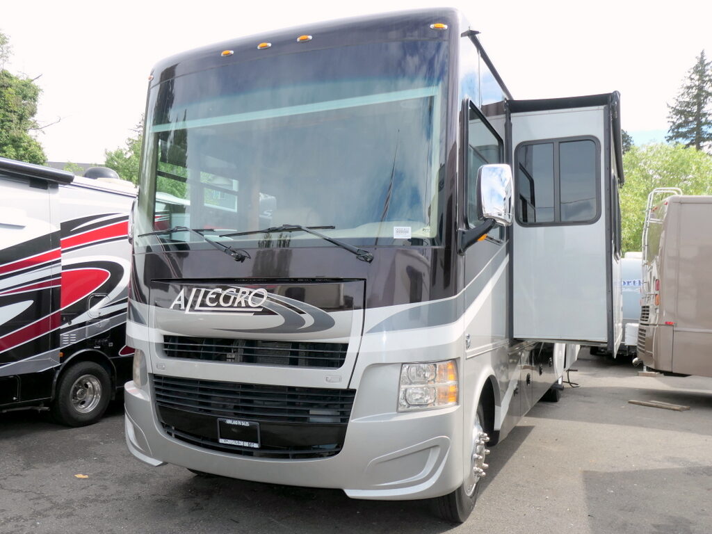 2016 OPEN ROAD 34TGA Class-A, by Tiffin Motorhomes, 3-Slide-Outs, Full Paint-Image