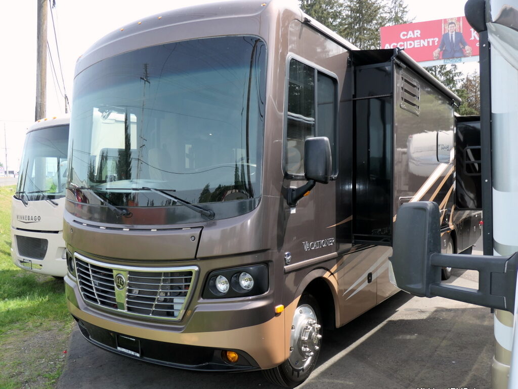 2016 Holiday Rambler VACATIONER 36DB Class-A, Full-Paint, 1-1/2 Baths, 3-Slide-Outs-Image