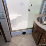 2016 Holiday Rambler VACATIONER 36DB Class-A, Full-Paint, 1-1/2 Baths, 3-Slide-Outs-Thumbnail