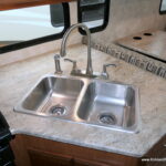 2019 Winnebago VISTA 27PE Class-A, 2-Slide-Outs, King Bed, Sleeps-6-Thumbnail