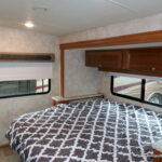 2019 Winnebago VISTA 27PE Class-A, 2-Slide-Outs, King Bed, Sleeps-6-Thumbnail