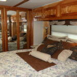 2004 BEAVER PATRIOT THUNDER 40 YORKTOWN BUS, 3-SLIDES, CATERPILLAR 505-HP-Thumbnail