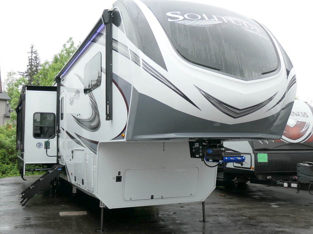 2023 Grand Design SOLITUDE 345GK-R 5th Wheel, Four Seasons, 3-Slide-Outs, 1-Owner-Image