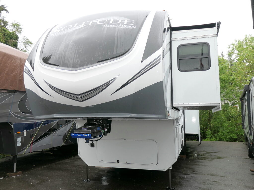 2023 Grand Design SOLITUDE 345GK-R 5th Wheel, Four Seasons, 3-Slide-Outs, 1-Owner-Image