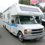 2001 Gulf Stream YELLOWSTONE Sport 253X Class-C, Sleeps-6, Non-Slide, Solar-Thumbnail