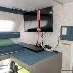 2001 Gulf Stream YELLOWSTONE Sport 253X Class-C, Sleeps-6, Non-Slide, Solar-Thumbnail