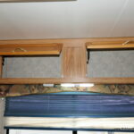 2001 Gulf Stream YELLOWSTONE Sport 253X Class-C, Sleeps-6, Non-Slide, Solar-Thumbnail