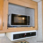 2001 Gulf Stream YELLOWSTONE Sport 253X Class-C, Sleeps-6, Non-Slide, Solar-Thumbnail