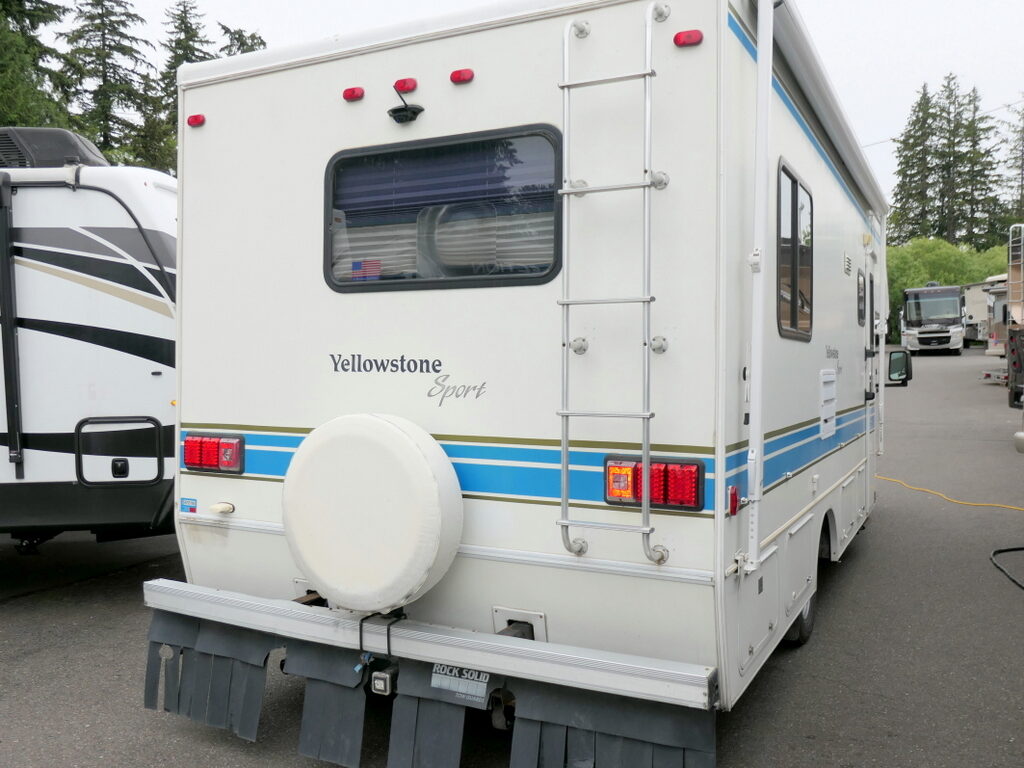 2001 Gulf Stream YELLOWSTONE Sport 253X Class-C, Sleeps-6, Non-Slide, Solar-Image