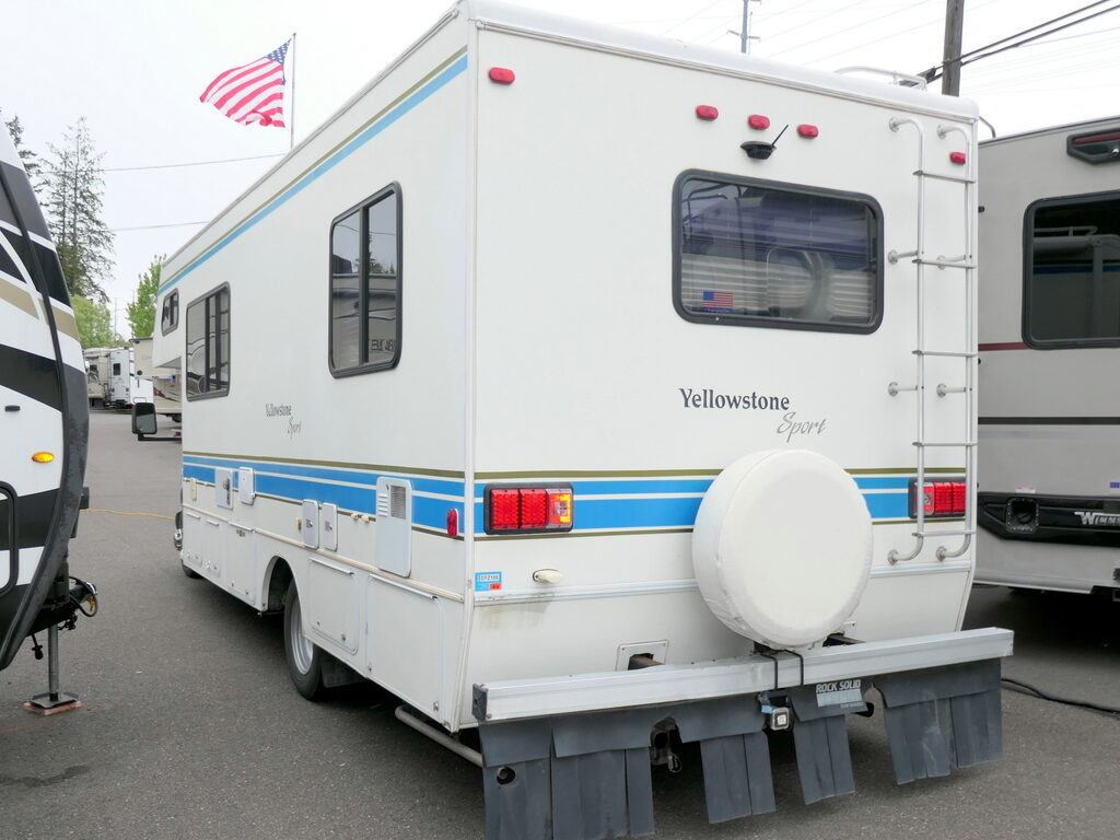 2001 Gulf Stream YELLOWSTONE Sport 253X Class-C, Sleeps-6, Non-Slide, Solar-Image