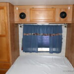 2001 Gulf Stream YELLOWSTONE Sport 253X Class-C, Sleeps-6, Non-Slide, Solar-Thumbnail