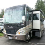 2009 Tiffin ALLEGRO BAY 35TSB Class-A, 3-Slide-Outs, 7K Generator, Full Body Paint-Thumbnail