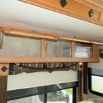 2009 Tiffin ALLEGRO BAY 35TSB Class-A, 3-Slide-Outs, 7K Generator, Full Body Paint-Thumbnail