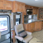 2009 Tiffin ALLEGRO BAY 35TSB Class-A, 3-Slide-Outs, 7K Generator, Full Body Paint-Thumbnail