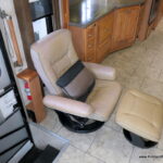 2009 Tiffin ALLEGRO BAY 35TSB Class-A, 3-Slide-Outs, 7K Generator, Full Body Paint-Thumbnail